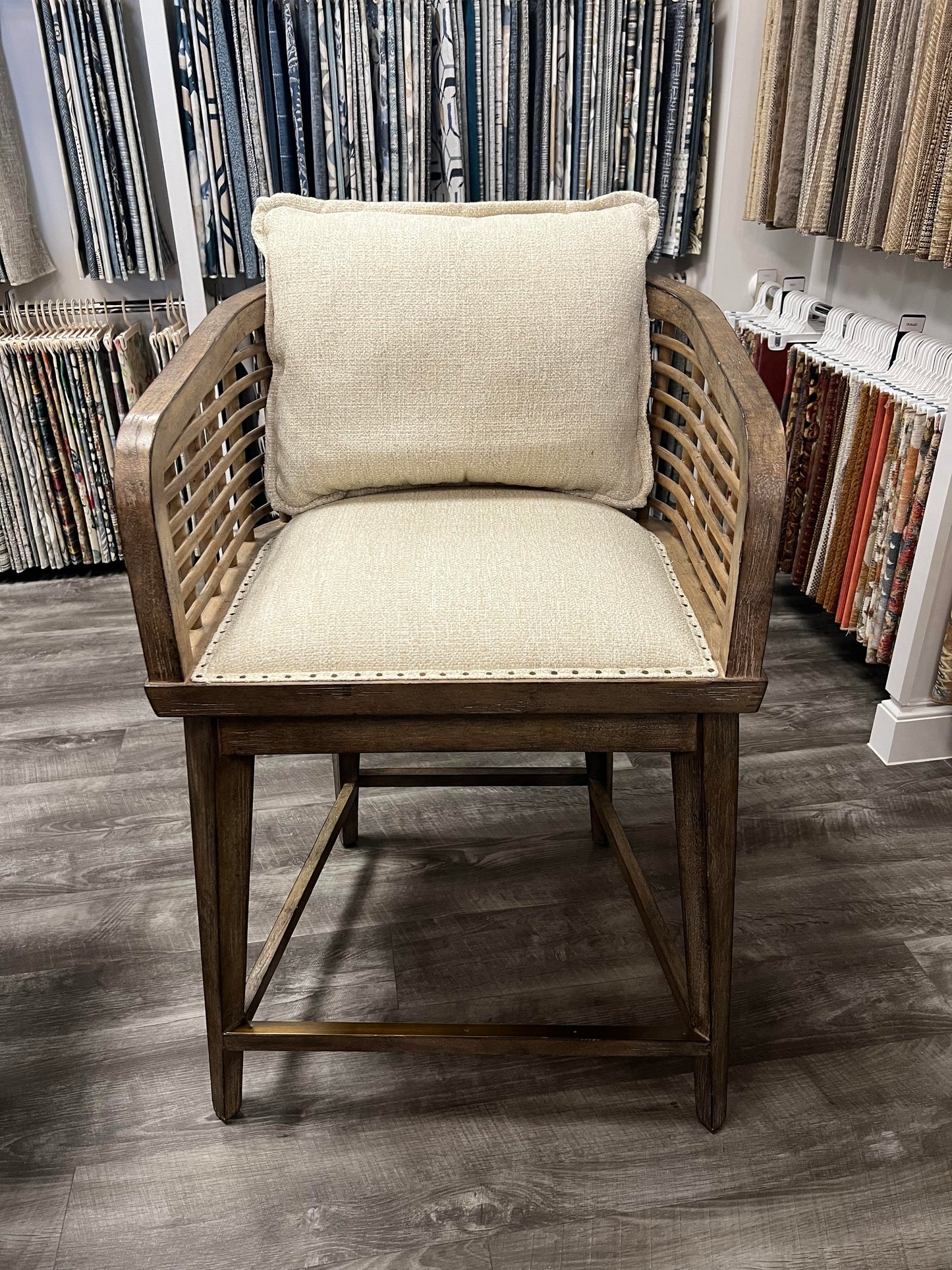 Barrel Back Swivel Counter Stool