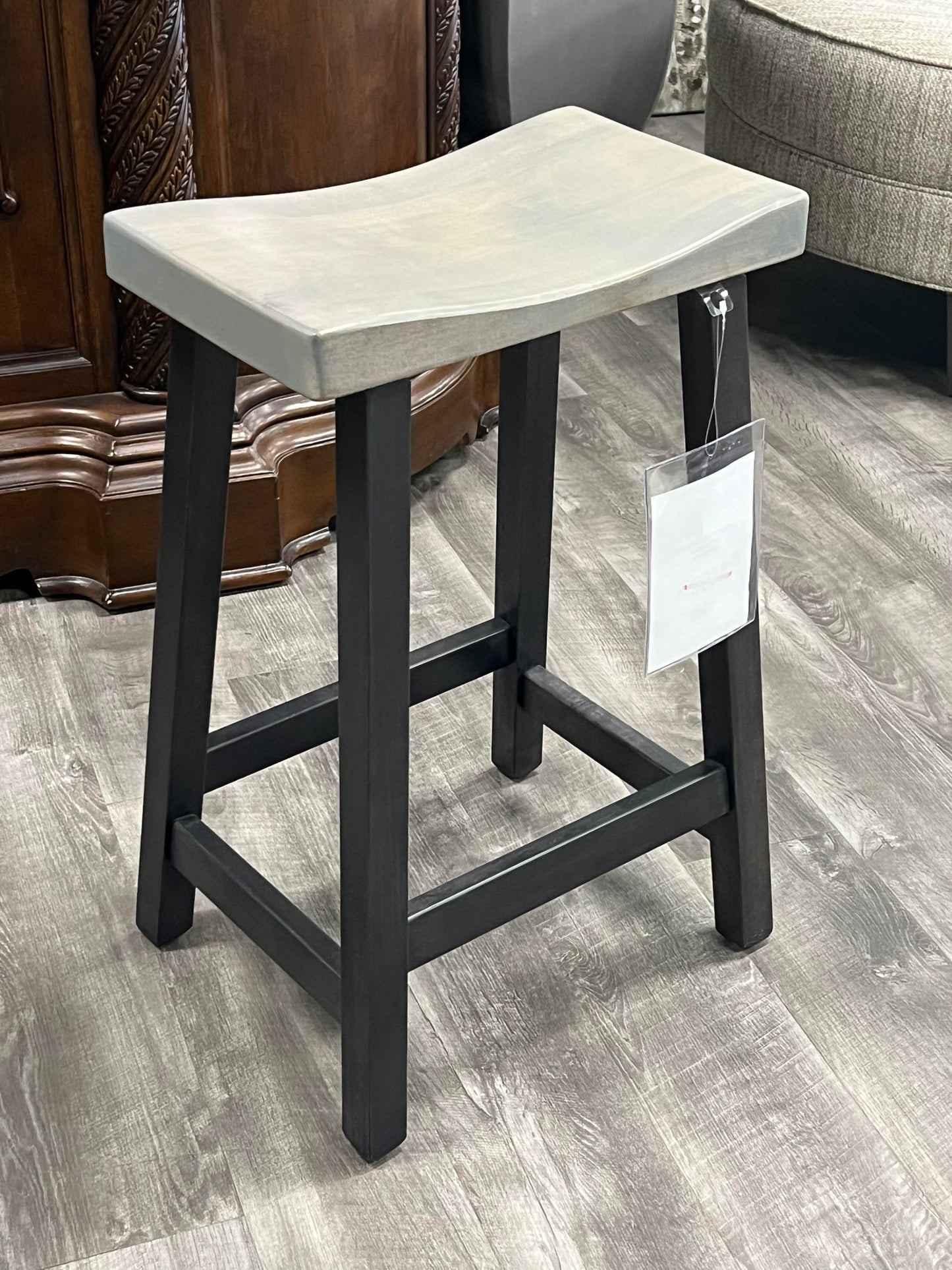 Amish Solid Wood 2-Tone Saddle Barstool