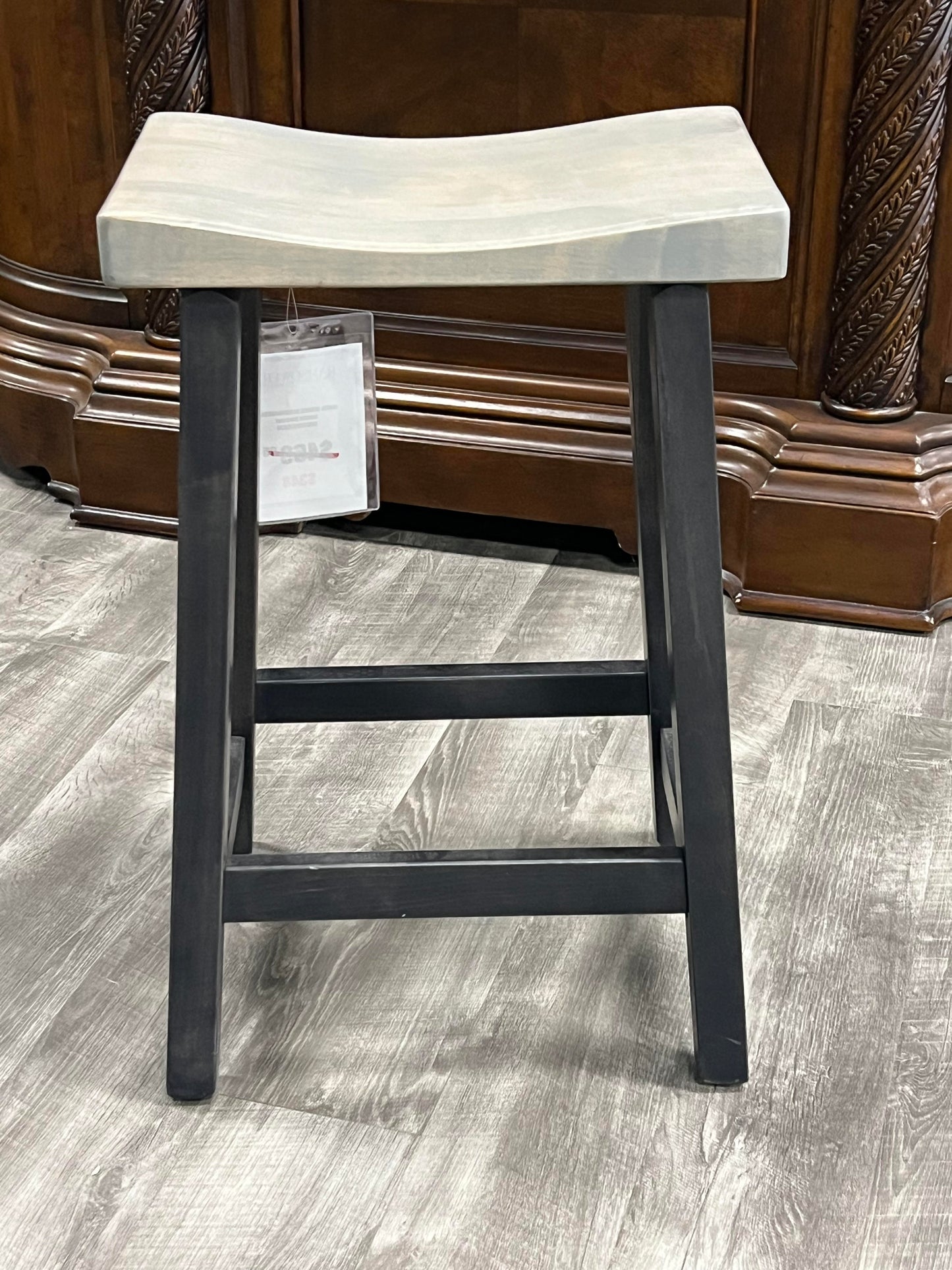 Amish Solid Wood 2-Tone Saddle Barstool