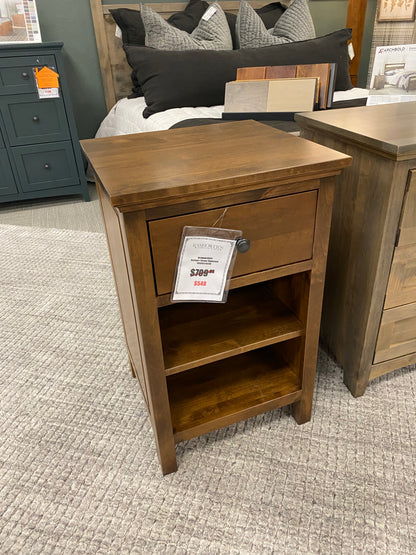 Solid Wood 1-Drawer Nightstand