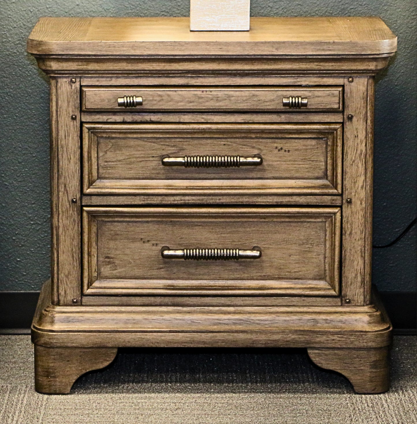 2 Drawer Nightstand